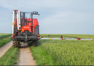 Nesené postřikovače Kverneland iXter A10
