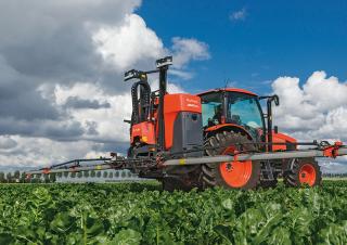 Nesené postřikovače Kubota XMS210 iXflow-E