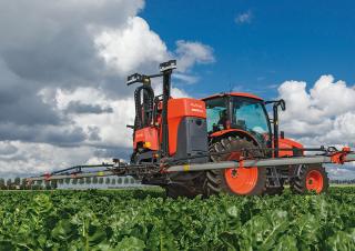Nesené postřikovače Kubota XMS218 iXflow-E