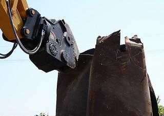 Přídavná zařízení Multifunkční drtící nůžky Caterpillar MP332S