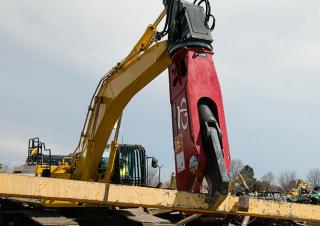 Přídavná zařízení Nůžky na ocelový šrot LaBounty MSD 2250