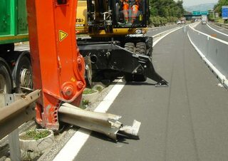 Přídavná zařízení Nůžky na ocelový šrot Promove SC 700