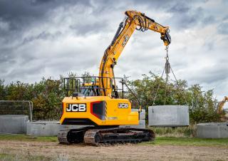 Pásová rypadla JCB 150X LC
