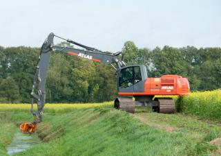 Pásová rypadla Atlas 240 LC