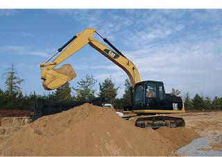 Pásová rypadla Caterpillar 318D2 L