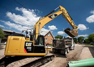 Pásová rypadla Caterpillar 320E LRR