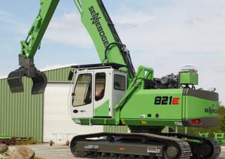 Manipulátory s materiálem Sennebogen 821R E