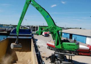 Manipulátory s materiálem Sennebogen 860R E Hybrid