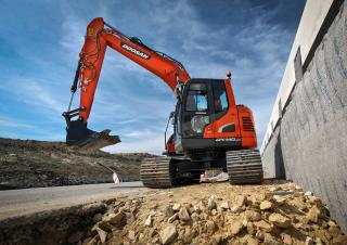 Pásová rypadla Doosan DX140LCR-3
