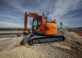 Pásová rypadla Doosan DX140LCR-3