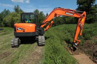 Pásová rypadla Doosan DX 85 R 3