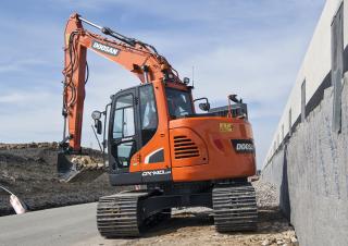 Pásová rypadla Doosan DX140LCR-5