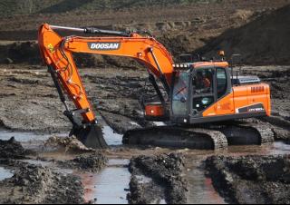 Pásová rypadla Doosan DX180LC-5