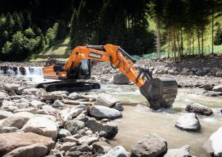 Pásová rypadla Doosan DX210NLC-7