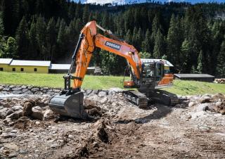Pásová rypadla Doosan DX210NLC-7