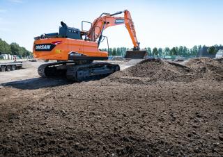 Pásová rypadla Doosan DX225LC-7