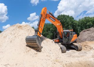 Pásová rypadla Doosan DX235LC-7