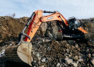 Pásová rypadla Doosan DX490LC-7