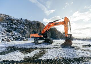 Pásová rypadla Doosan DX530LC-7