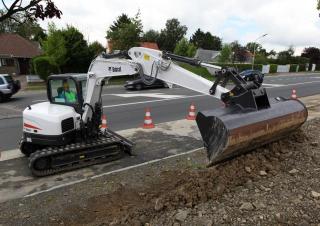 Pásová rypadla Bobcat E85