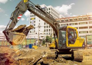 Pásová rypadla Volvo EC140B