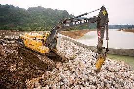 Pásová rypadla Volvo EC210BLC