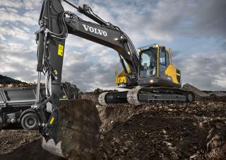 Pásová rypadla Volvo EC220ELR
