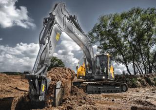 Pásová rypadla Volvo EC220ENL
