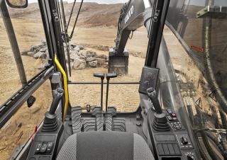 Pásová rypadla Volvo EC480EL
