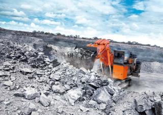 Pásová rypadla Hitachi EX2000-7B