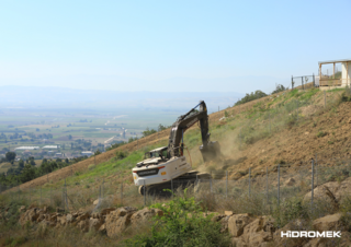 Pásová rypadla Hidromek HMK 310 LC