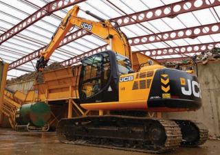 Pásová rypadla JCB JS190LC