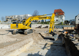 Pásová rypadla Komatsu PC290LCi-11E0