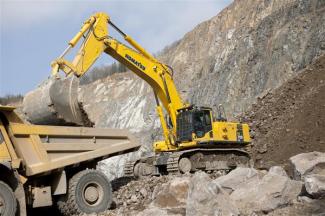 Pásová rypadla Komatsu PC700LC-8