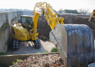 Pásová rypadla Komatsu PC88MR-10