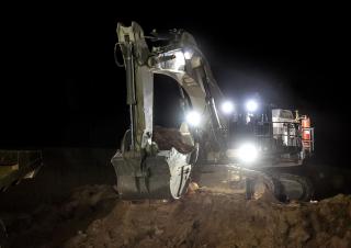 Pásová rypadla Liebherr R 9100 B 