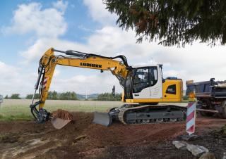 Pásová rypadla Liebherr R 920 Compact