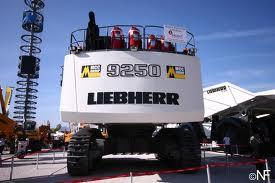 Pásová rypadla Liebherr R 9250 