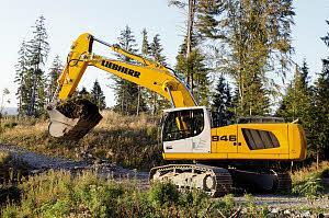 Pásová rypadla Liebherr R 946