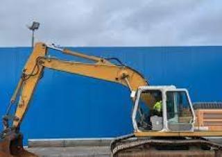 Pásová rypadla Liebherr R941B
