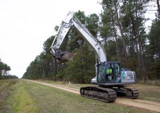 Pásová rypadla Kobelco SK 210 H LC 10