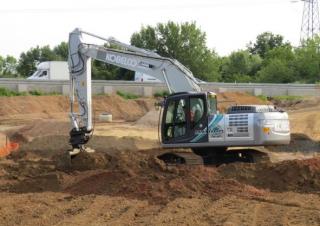 Pásová rypadla Kobelco SK 210 H LC 10