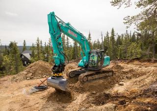Pásová rypadla Kobelco SK 210 SNLC 10E