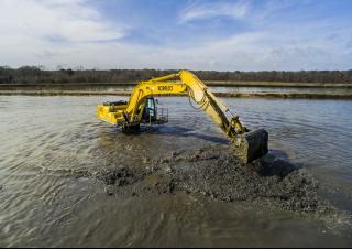 Pásová rypadla Kobelco SK 260 LC 10