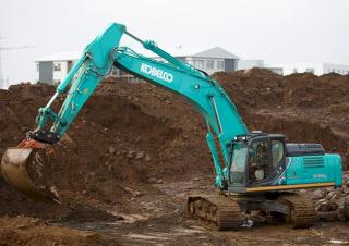 Pásová rypadla Kobelco SK 350 LC 10E