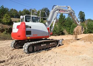 Pásová rypadla Takeuchi TB 2150