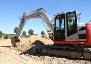 Pásová rypadla Takeuchi TB 2150