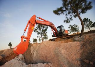 Pásová rypadla Hitachi ZX 250 LC-3