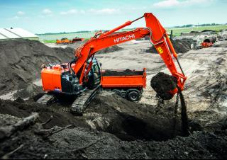 Pásová rypadla Hitachi ZX225USRLC-6