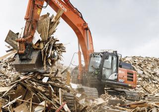 Pásová rypadla Hitachi ZX300LC-6